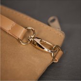 Faux Leather Clutch Bag. licht brown. H: 18 cm. L: 21 cm. 350 g - 1 st