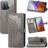 Voor Xiaomi Mi 11 Pro Mandala Embossing Pattern Horizontale Flip lederen tas met houder & kaartsleuven & portemonnee & lanyard (grijs)