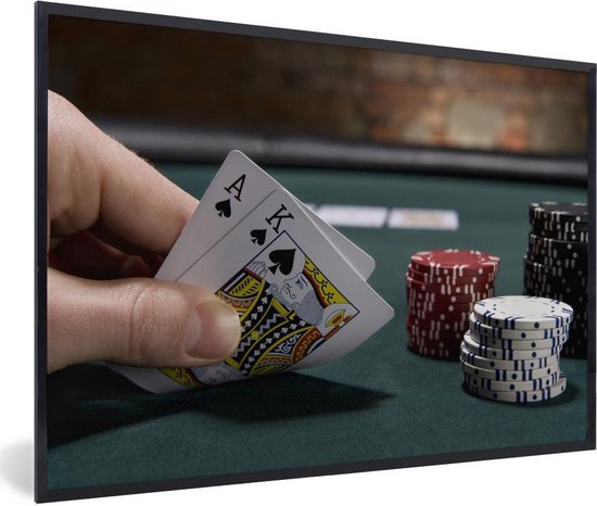 Photo encadrée - Cadre photo de jeu de poker en gros plan noir sans  passe-partout... | bol