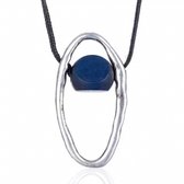 Moderne ketting -Mona-Blauw-schuifkoord- metalen hanger -hout -allergievrij-Charme Bijoux