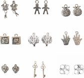 Bedeltjes - antiek zilverkleur - sieraden maken - armnbanden maken - bedelarmband - hangertjes