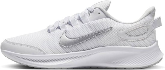 nike run all day trainers