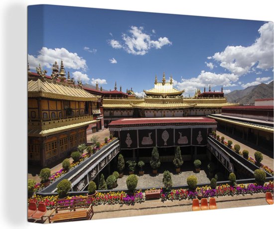 Canvas schilderij 140x90 cm - Wanddecoratie Zicht over de binnenplaats van de Jokhang Tibet China - Muurdecoratie woonkamer - Slaapkamer decoratie - Kamer accessoires - Schilderijen