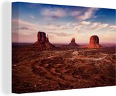 Canvas schilderij 180x120 cm - Wanddecoratie Schemering boven de Monument Valley in Amerika - Muurdecoratie woonkamer - Slaapkamer decoratie - Kamer accessoires - Schilderijen