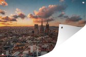 Tuindecoratie Barcelona - Sagrada Familia - Zonsondergang - 60x40 cm - Tuinposter - Tuindoek - Buitenposter