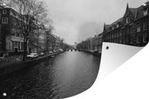 Tuindecoratie Gracht in Amsterdam - Zwart - Wit - 60x40 cm - Tuinposter - Tuindoek - Buitenposter