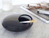 Interessante zwarte asbak van melamine zonder geur