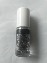 Essence get your glitter on! Loose glitters #04 punk pinata