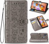 Voor Galaxy A11 schattige kat en hond reliëf horizontale flip lederen tas met beugel / kaartsleuf / portemonnee / lanyard (grijs)