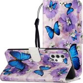 Voor Samsung Galaxy A32 5G Olie Reliëf Gekleurd Tekening Patroon Horizontaal Flip PU Leren Case met Houder & Kaartsleuven & Portemonnee (Paarse Bloem Vlinder)