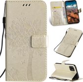 Tree & Cat Pattern Pressed Printing Horizontale Flip PU lederen tas met houder & kaartsleuven & portemonnee & lanyard voor iPhone 11 Pro Max (goud)