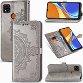 Voor Geschikt voor Xiaomi Redmi 9C Halverwege Mandala Embossing Patroon Horizontale Flip Leren Case met Houder & Kaartsleuven & Portemonnee & Lanyard (Grijs)