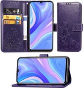 Voor Huawei Y8P / Enjoy 10S Vierbladige sluiting Reliëfsluiting Mobiele telefoonbescherming Leren tas met Lanyard & Card Slot & Wallet & Bracket-functie (paars)