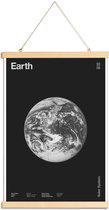 JUNIQE - Posterhanger Earth -20x30 /Grijs & Zwart