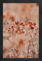 JUNIQE - Poster in houten lijst Autumnal Flowers -20x30 /Oranje & Roze