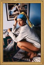 JUNIQE - Poster met houten lijst Girl with Pearl Earring Double -20x30