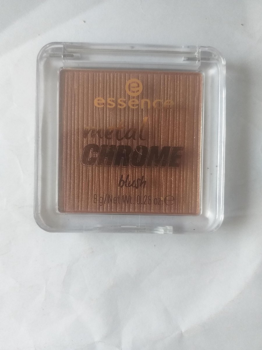 Essence metal chrome blush #30 the beauty and the bronze
