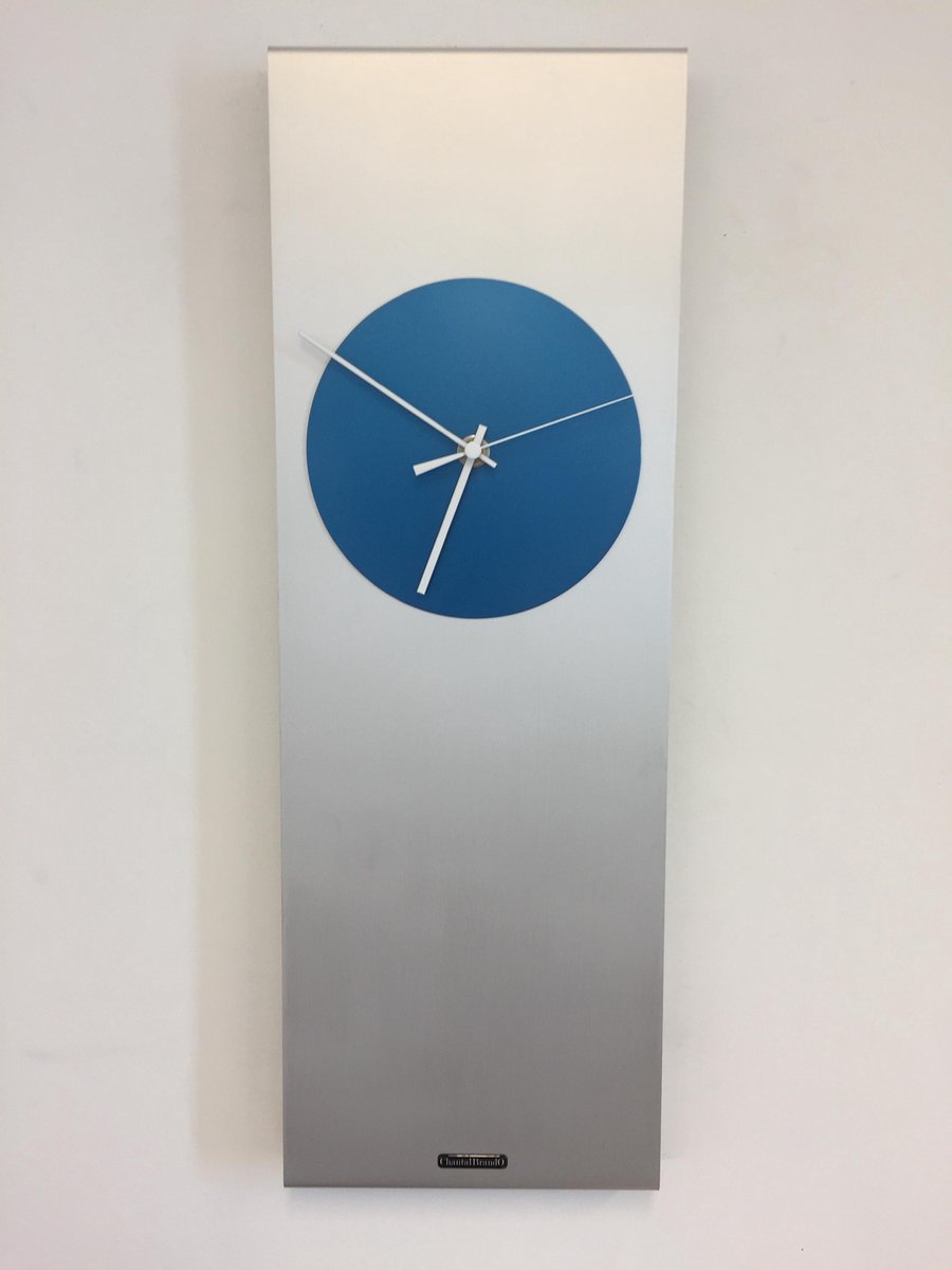 WANDKLOK REBECCA ARTIC BLUE MODERN DESIGN