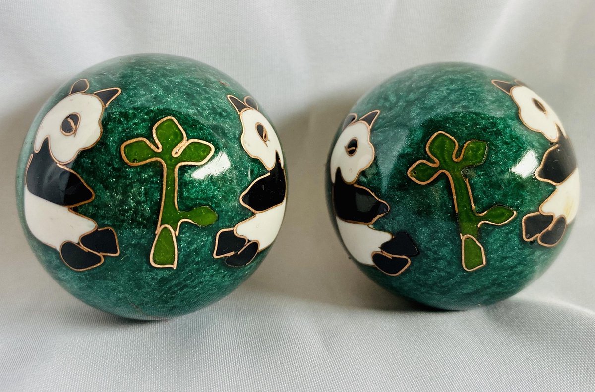 Goedkoopste Meridiaankogels met Panda's motief groen & zwart wit 4cm van cloisonne (een techniek van emailleren）