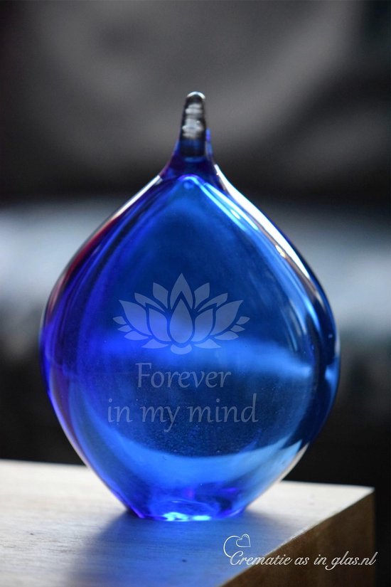 Urn met zandstraal gravure van een lotus bloem, uw aangegeven naam én tekst 'Always in my mind'- Urn bubble transparant blauw-120ml inhoud-14 cm hoog-Deelbestemming urn Mens-Urn Dierbare-Herdenken-Urn voor crematie-as-Gepersonaliseerde Urn