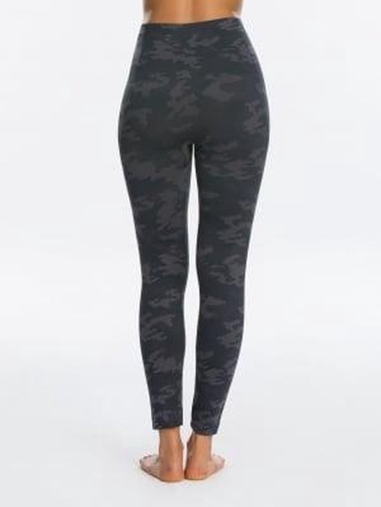 Now | Legging Black Camo | bol 