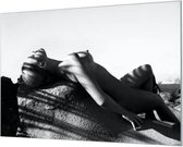 Wandpaneel Vrouw schaduwwerking zwart wit  | 100 x 70  CM | Zilver frame | Akoestisch (50mm)
