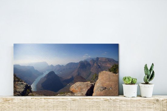 Canvas Schilderij De Zuid-Afrikaanse rivier Blyde stroomt in Afrika - 40x20 cm - Wanddecoratie