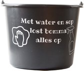 Cadeau emmer – 12 liter – zwart – met tekst: Met water en sop lost Bomma alles op
