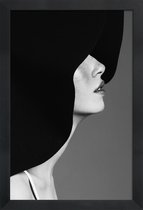 JUNIQE - Poster in houten lijst In Vogue -30x45 /Wit & Zwart