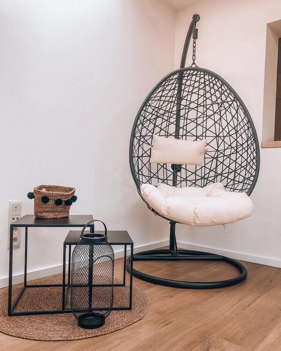 Hangstoel Zwart |Witte kussens|ei-egg chair|Lounge stoel|Rotan| Bohemian  Woondecoratie| | bol.com