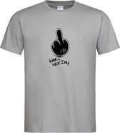 Grijs T shirt met  " Have a Nice Day " print Zwart size XXXL