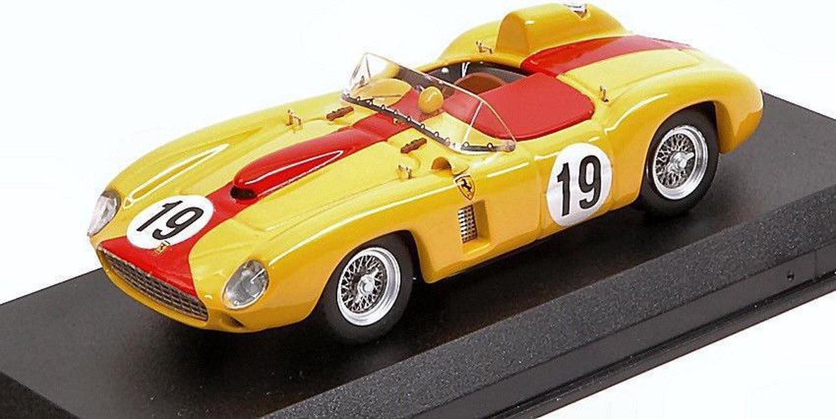 De 1:43 Diecast Modelcar van de Ferrari 290MM Spider #19 van de Monsanto GP in 1957. De bestuurder was A. De Changy. De fabrikant van het schaalmodel is Art-Model. Dit model is alleen online verkrijgbaar