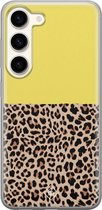 Casimoda® hoesje - Geschikt voor Samsung S23 - Luipaard Geel - Backcover - Siliconen/TPU - Geel