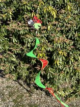 Windmolen met spiraal "lieveheersbeestje" - groen en rood - nylon + kunststof - dia 26 cm x hoogte 115 cm - Tuinaccessoires - Windmolens