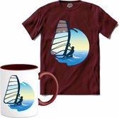Windsurfer | Wind zeilen - Boot - Zeilboot - T-Shirt met mok - Unisex - Burgundy - Maat L