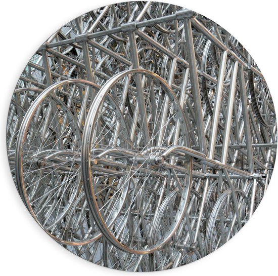 WallClassics - Dibond Muurcirkel - Rekken vol Fietswielen - 90x90 cm Foto op Aluminium Muurcirkel (met ophangsysteem)