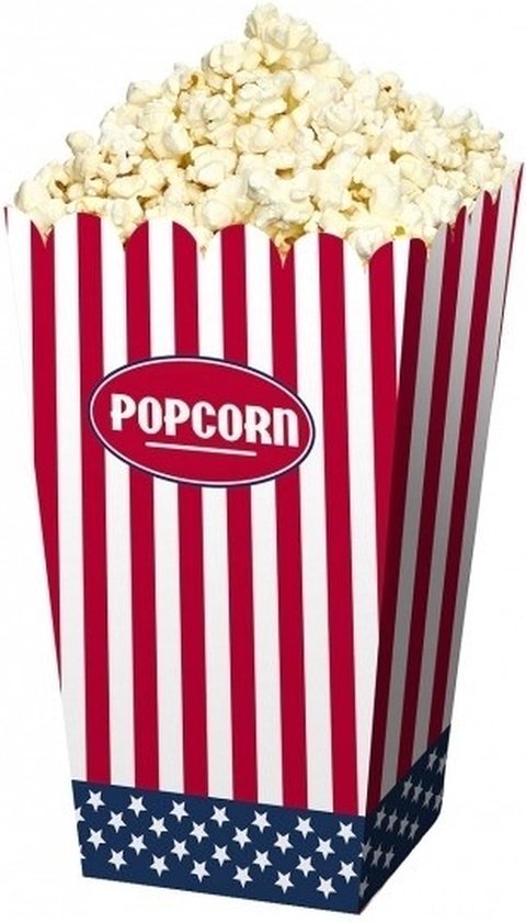 Kartonnen popcornbakje met rode en witte strepen, witte popcorn en een blauwe sterrenrand. Tekst: POPCORN.