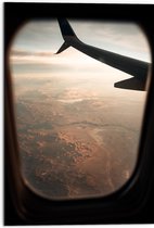 WallClassics - Dibond - Uitzicht op landschap vanuit Vliegtuig - 50x75 cm Foto op Aluminium (Met Ophangsysteem)