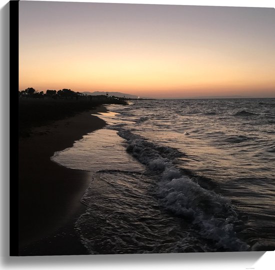 Canvas - Golvende Zee met Zonsondergang - 60x60 cm Foto op Canvas Schilderij (Wanddecoratie op Canvas)