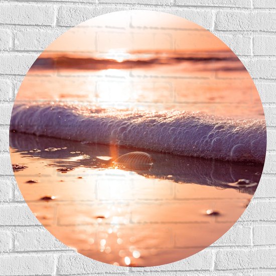 Muursticker Cirkel - Golven van een Zandstrand - 80x80 cm Foto op Muursticker