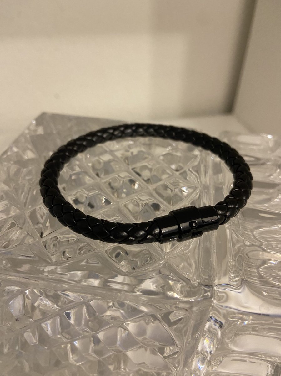 Gevlochten design armband | | Make up | Parfum | Moederdag | Verjaardagscadeau| Cadeautje| Valentijnsdag| Kado | sieraden | vaderdag | oorbellen | oorsieraden