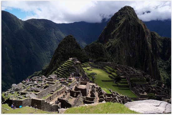 WallClassics - Poster (Mat) - Uitzicht o9ver Machu Picchu in Peru - 60x40 cm Foto op Posterpapier met een Matte look