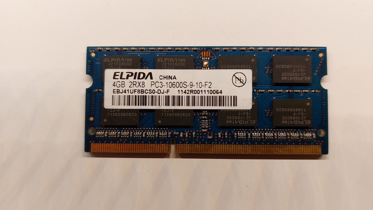 elpida 4GB 2Rx8 PC3-10600S-9-10-F2 S0dimm EBJ41UF8BCS0-DJ-F DDR3 laptop geheugen
