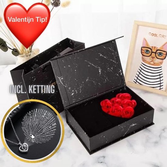 Rozen Giftbox - Met Geur Rozen en Inclusief I Love You Ketting - Marmere  Look -... | bol.com