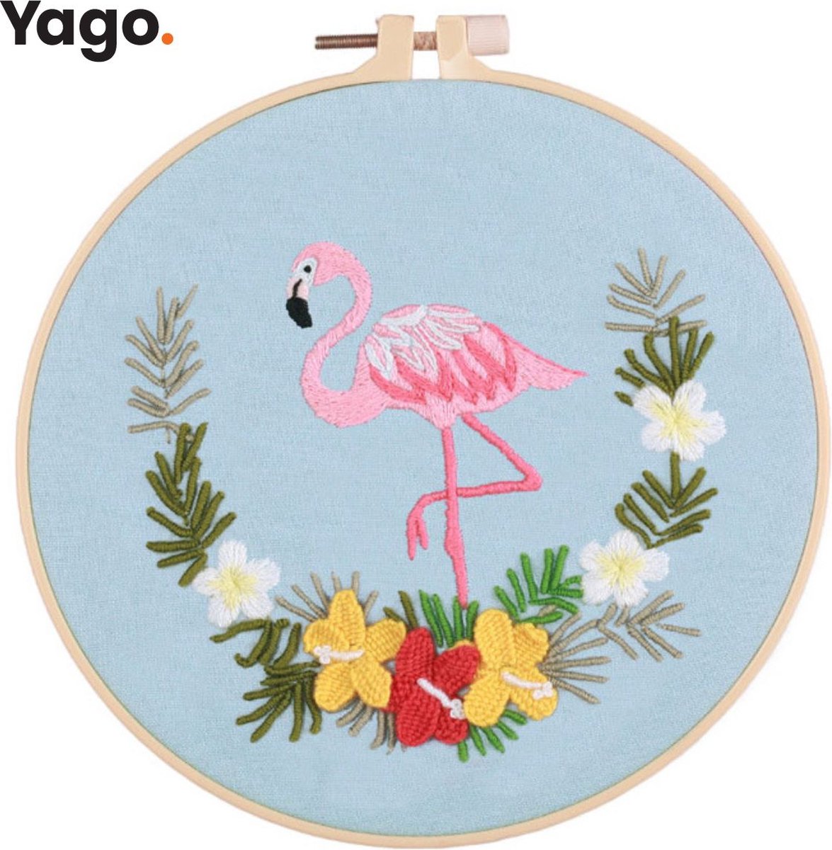 Yago Flamingo tussen de bloemen - Borduurpakket | Starterskit | Alles inbegrepen | Patroon | Borduurring | Borduurgaren | Voor volwassen | Creatief | Hobby | Borduren | Ontstressen | Borduurset