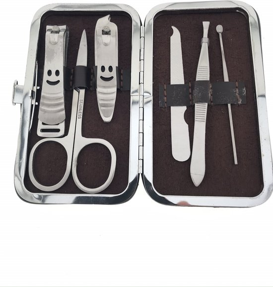 Manicure Set - Nagelset - 6 Delig - RVS - Hoogwaardige Kwaliteit - Vakantie - Reis -Etui - Bruin