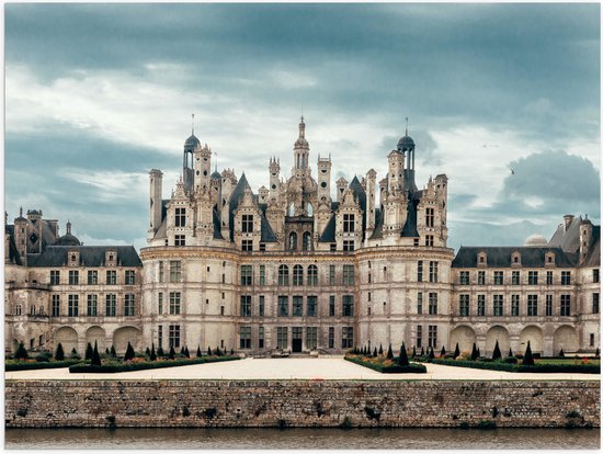 WallClassics - Poster Glanzend – Kasteel van Chambord - Frankrijk - 40x30 cm Foto op Posterpapier met Glanzende Afwerking