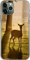 Geschikt voor iPhone 11 Pro hoesje - Hert - Zon - Bomen - Siliconen Telefoonhoesje