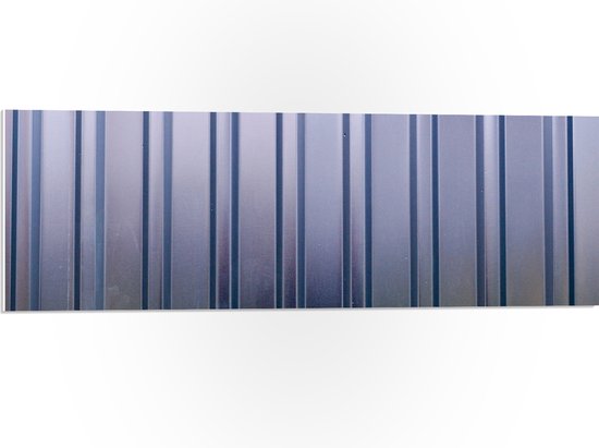 PVC Schuimplaat - Verticale Strepen op Metaal - 90x30 cm Foto op PVC Schuimplaat (Met Ophangsysteem)