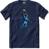 Astronaut Met Basketbal | Ruimte - Astronaut - Basketbal - T-Shirt - Unisex - Navy Blue - Maat XL